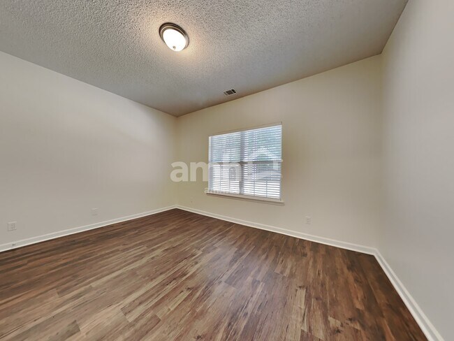 Building Photo - 4 Coronado Ct