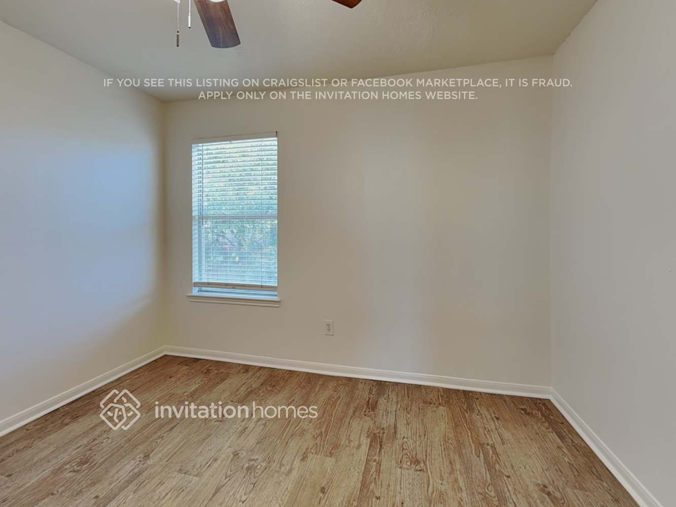 Building Photo - 28631 Hidden Lake W