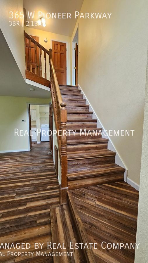 Building Photo - 365 W Pioneer Pkwy