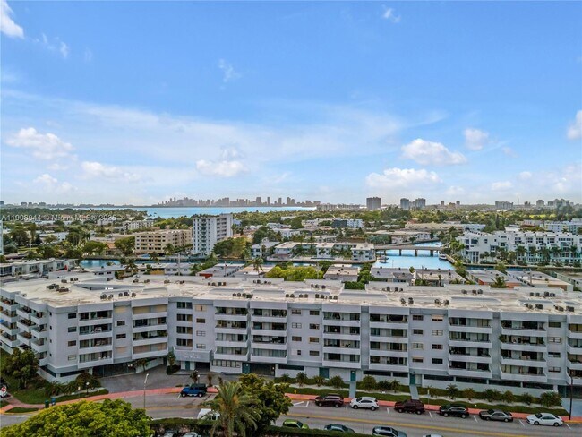 Building Photo - 7300 Wayne Ave