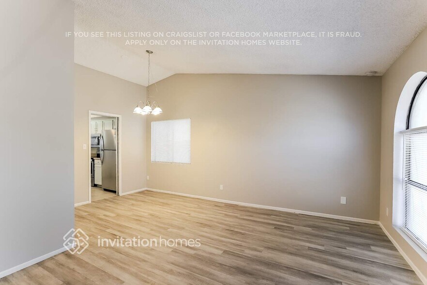 Building Photo - 5321 W Riviera Dr