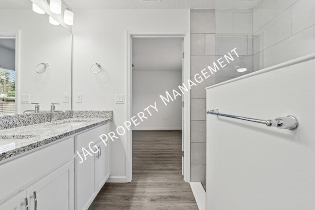 Building Photo - 271 Christensen Ave SE