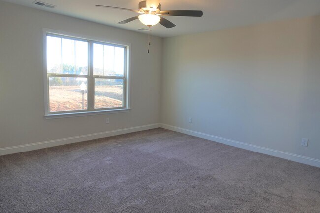 Building Photo - 2731 Millhone Dr