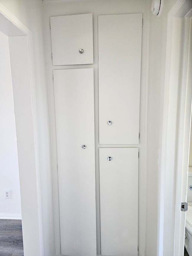 Building Photo - Nicely updated 1bd/1ba, move in ready!!