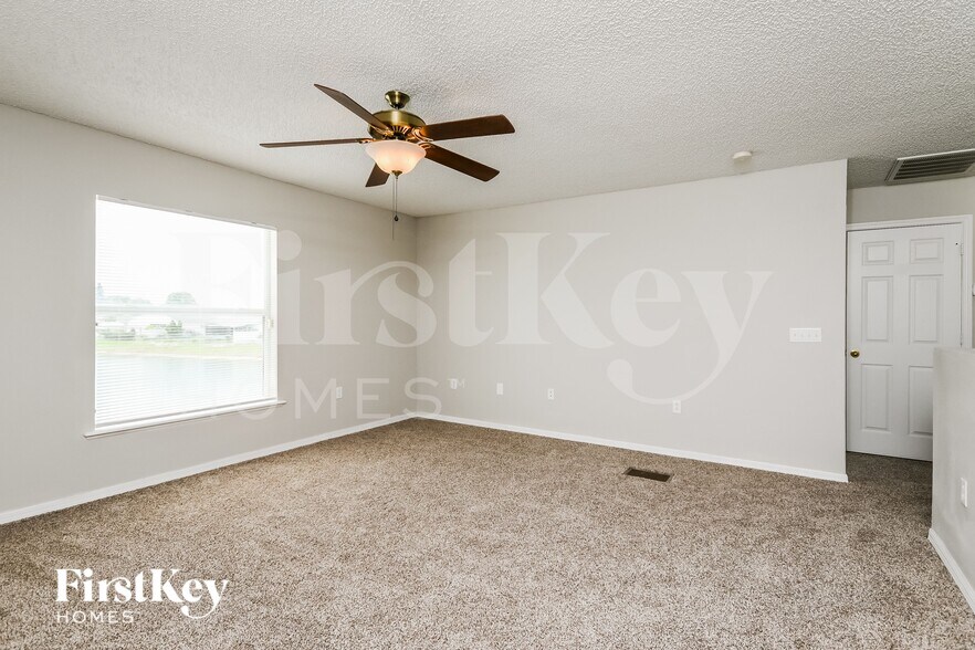 Building Photo - 3637 Queens Cove Blvd