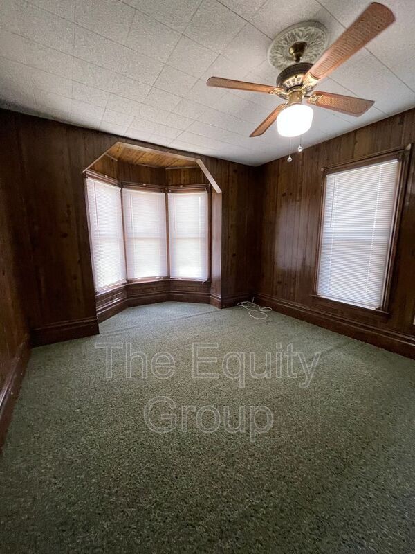Building Photo - 14725 Hanford Armona Rd