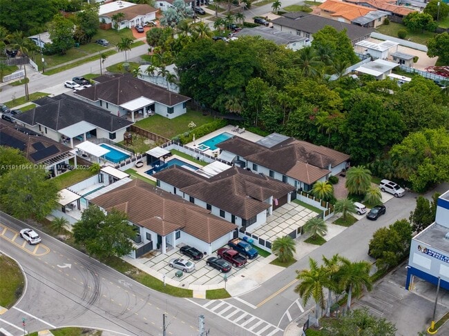 Building Photo - 1550 SW 89th Ct