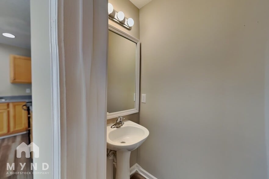Building Photo - 312 Malamute Ln