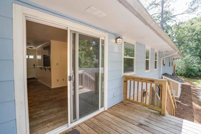 Building Photo - 266 S Villas Ct