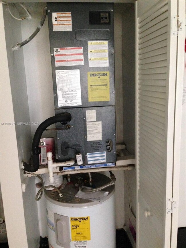 Building Photo - 16919 N Bay Rd