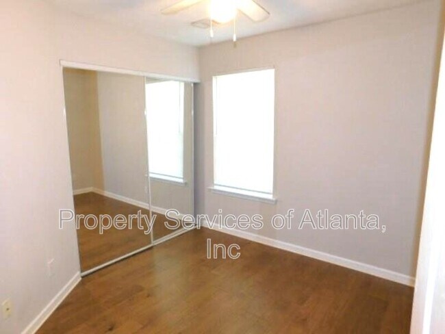 Building Photo - 153 Windcroft Ln NW