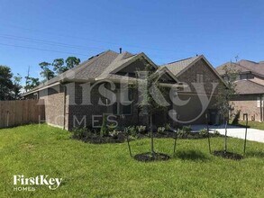 Building Photo - 15126 Arlington Park Ave
