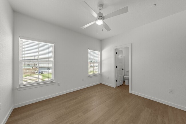 Building Photo - 1416 Speight Ave