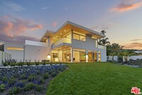 Building Photo - 5738 Busch Dr