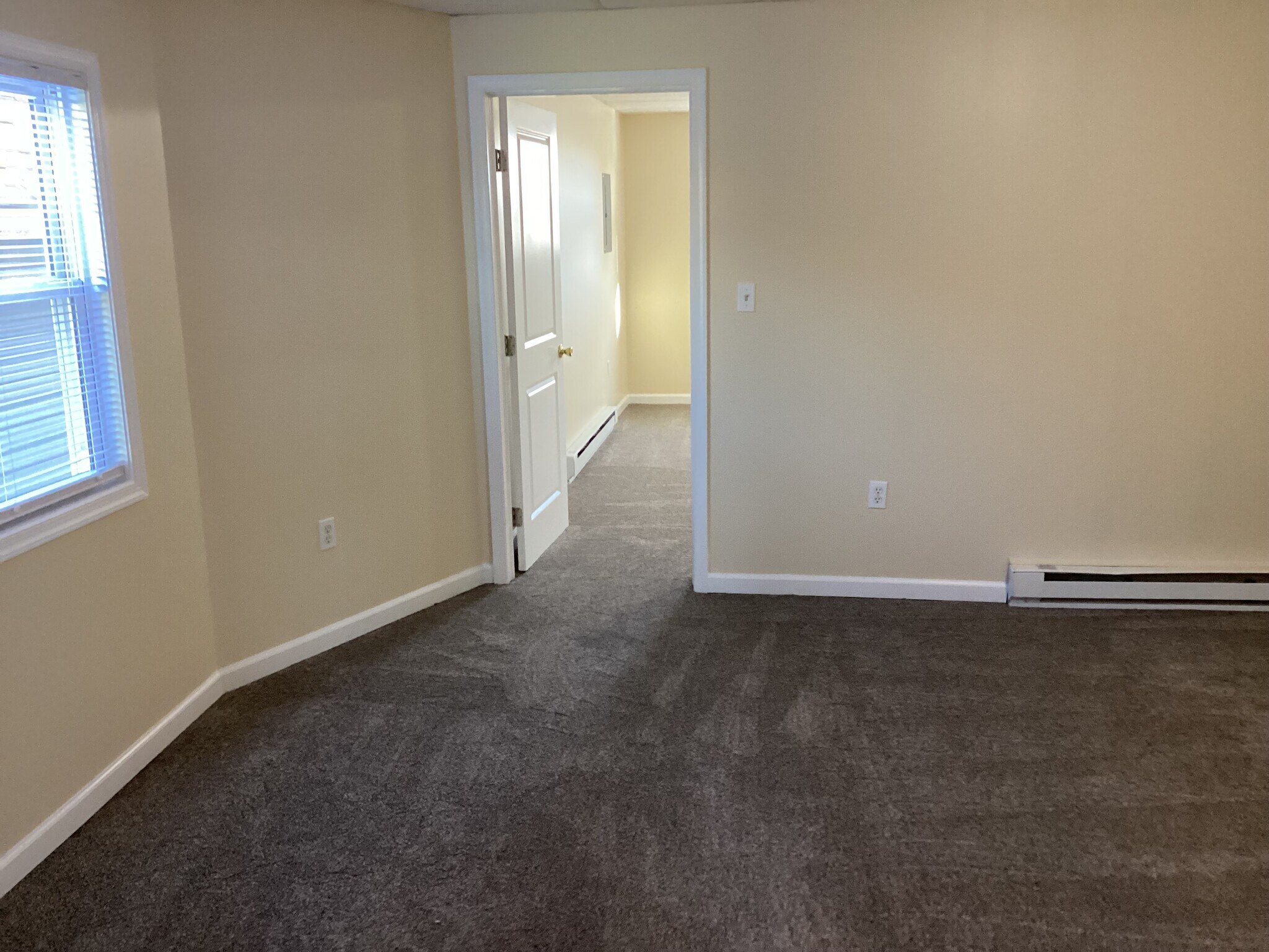 Building Photo - 614 McAlpine St