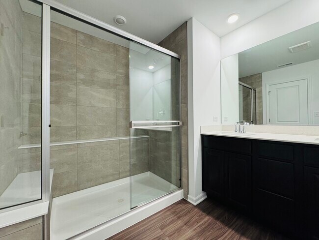 Building Photo - 25660 W Yorkshire Dr