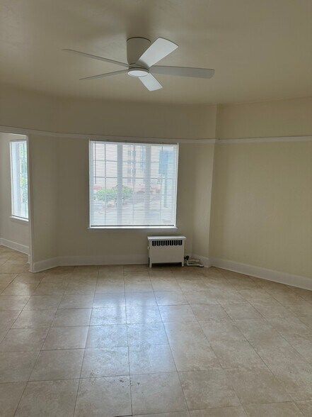 Building Photo - 1922 Highland Ave