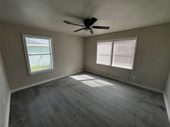 Building Photo - 5727 Doolittle Blvd