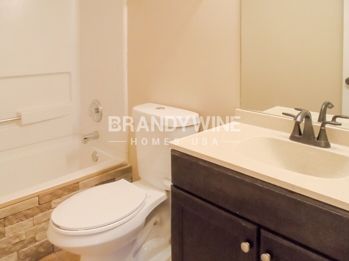 Building Photo - 104 Dana Dr