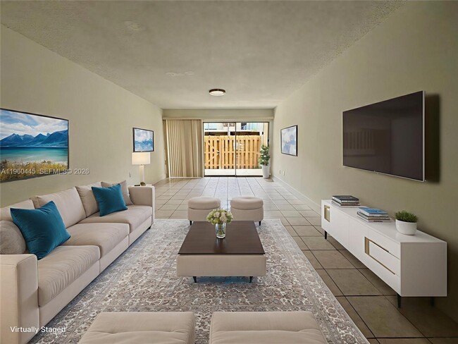 Building Photo - 15385 S Dixie Hwy