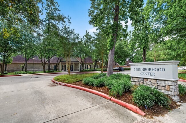 Building Photo - 31722 Royal Woods Ct