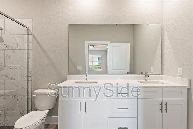 Building Photo - 804 Colville Dr