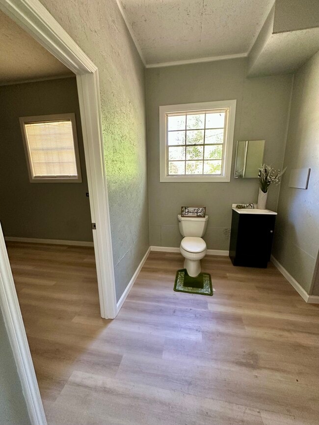 Building Photo - 2704 44th Ave