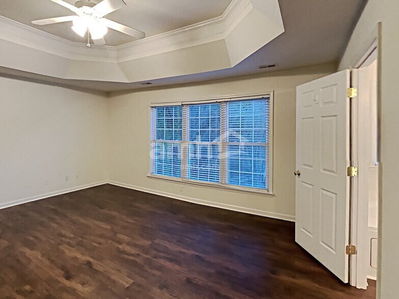 Building Photo - 4141 Autumn Cove Dr