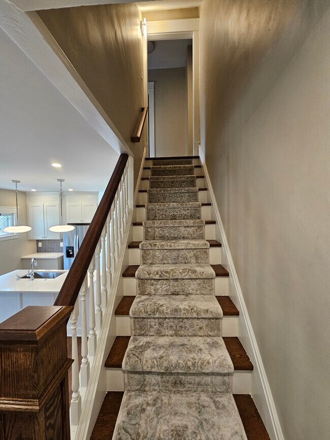 Building Photo - 9715 Clifton Blvd