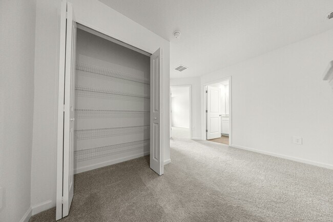 Building Photo - 4903 SW 81st Lp