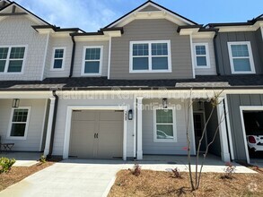 Building Photo - 209 Towhee Dr
