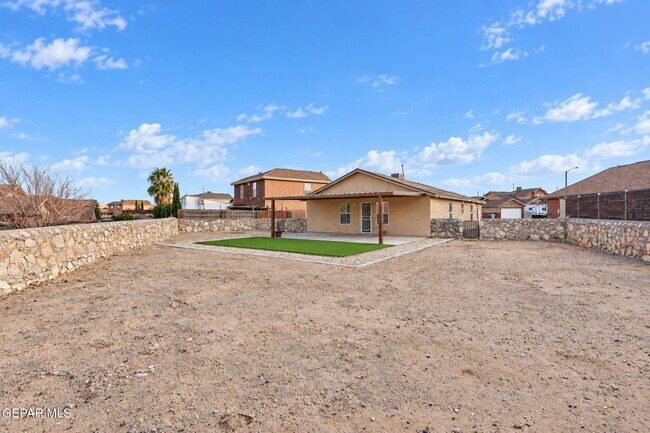 Building Photo - 7362 Mesquite Sun Ln