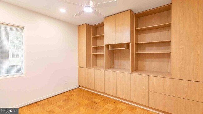 Building Photo - 29 Stonehenge Cir