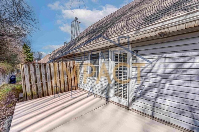 Building Photo - 1045 Blinken St