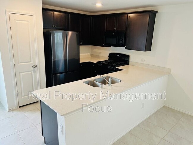 Building Photo - 3401 Harper St