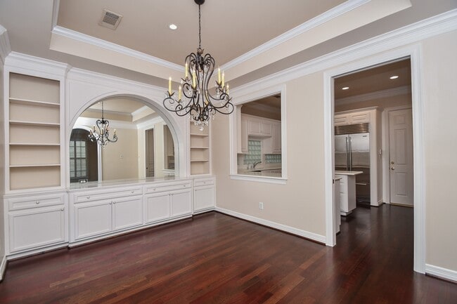 Building Photo - 2124 Nantucket Dr