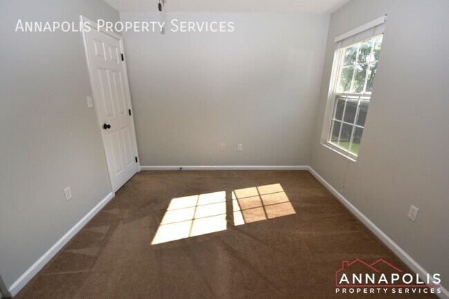 Building Photo - 324 Windell Ave