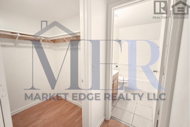 Building Photo - 2Bed/2Bath Townhome at Indian School/67th Ave! $199 MOVE-IN SPECIAL! Ready for Immediate Move-In!