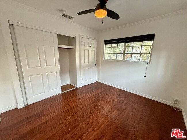 Building Photo - 1200 Laveta Terrace