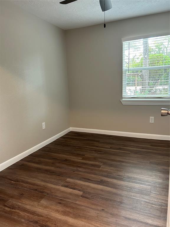 Building Photo - 29902 Kingbird Dr