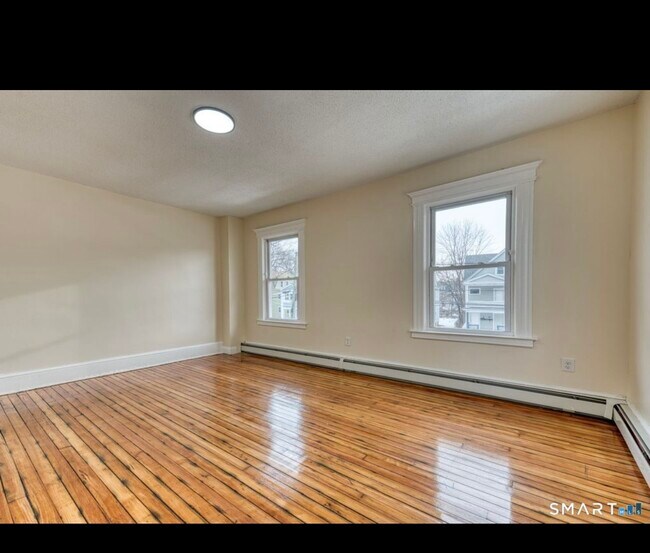 Building Photo - 75-75 Cabot St