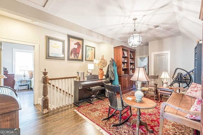 Building Photo - 1878 Cambridge Ave