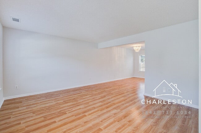 Building Photo - 1547 Clark Sound Cir