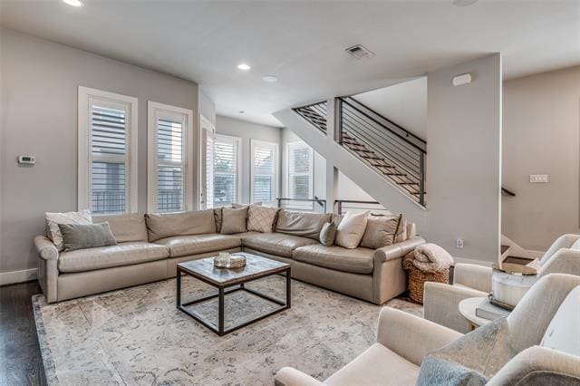 Building Photo - 6015 Chimera Ct