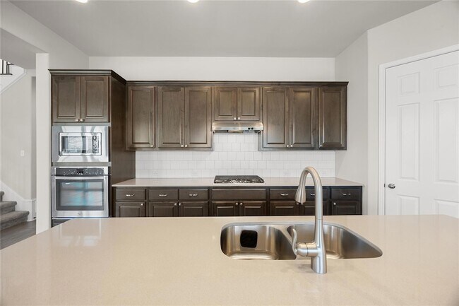 Building Photo - 7102 Cut Plains Trail