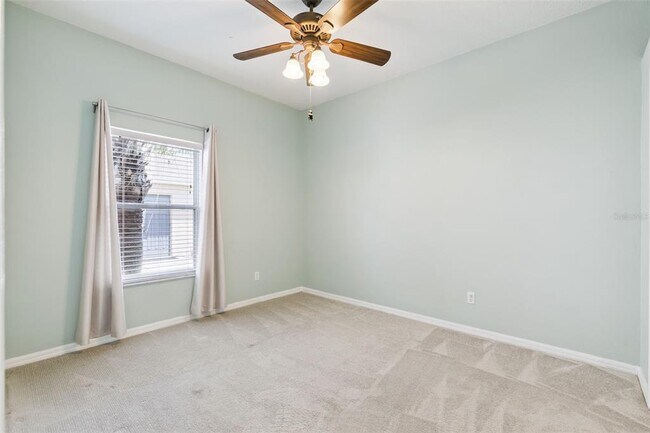 Building Photo - 237 Strathmore Cir