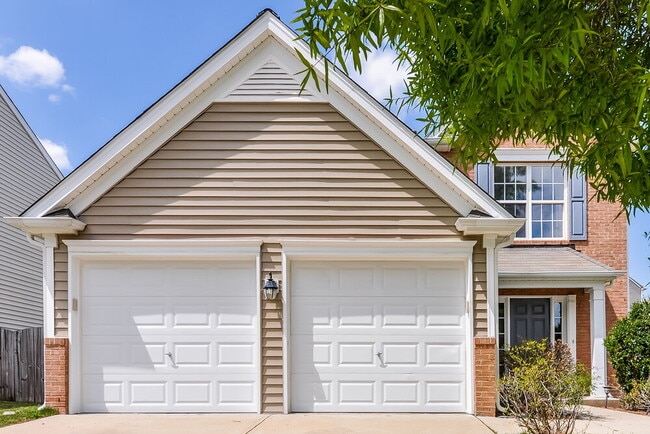 Building Photo - 2007 Gushing Dr