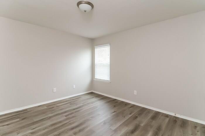 Building Photo - 1025 Maidenhair Ln