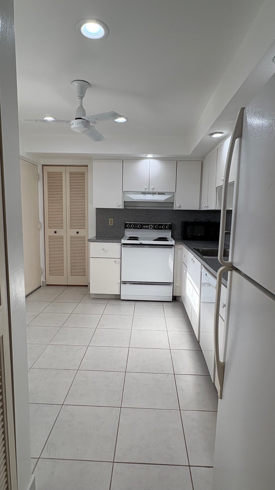 Building Photo - 6300 NW 2nd Ave