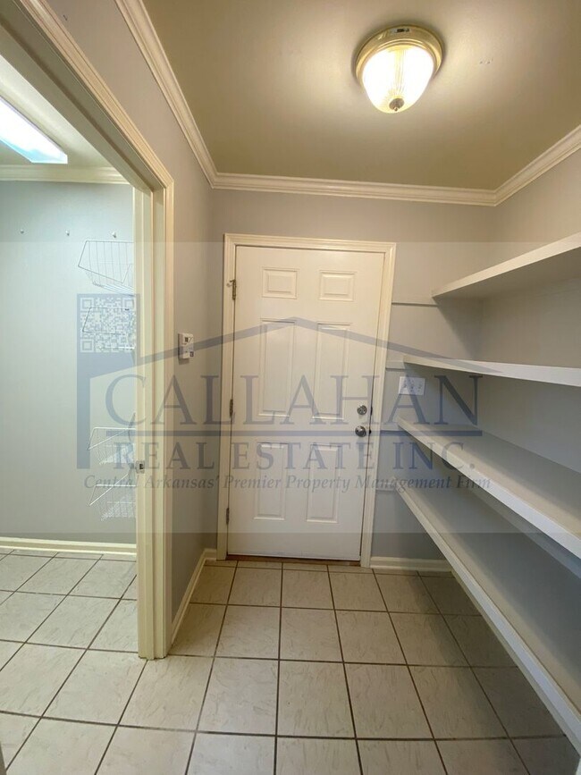 Building Photo - 158 Ridgeland Dr
